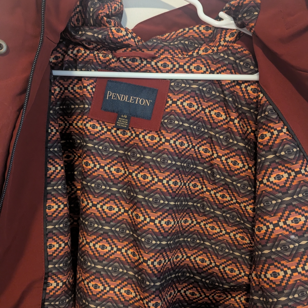 Pendleton Women's Maroon Hooded Ski Jacket - Picture 2 of 2
